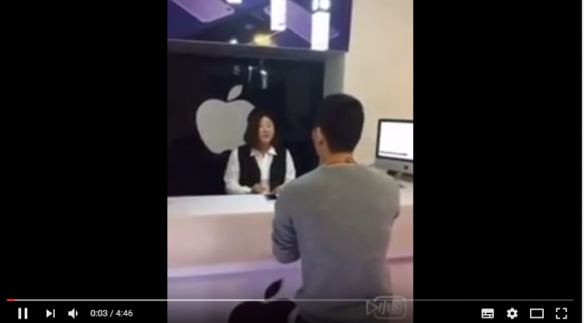 ثري صيني قالت البائعة ان سعر الجوال غالي عليك شف لك ارخص منه عصب واشترى كل المحل وبعدين ...شوف بنفسك