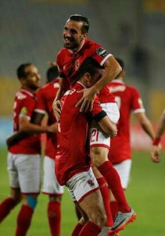 الأهلي يعلن عن غياب الثنائي اليساري عن مواجهة المقاولون