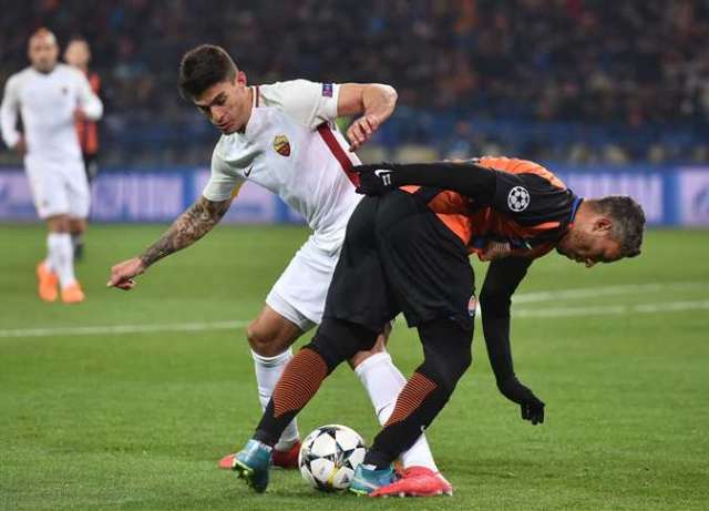 شاختار يحوًل تأخره إلى فوز على روما في ذهاب ثمن نهائي دوري الأبطال