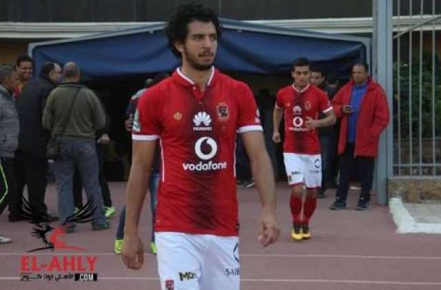 نجم الأهلي يكشف إمكانية عودته للنادي