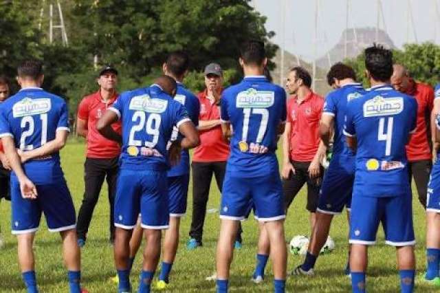 الجهاز الفني يدرس كمبالا.. وتعرف علي موعد التدريب الأول