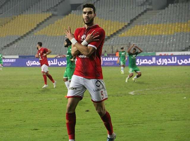 نجم الأهلي خارج المونديال