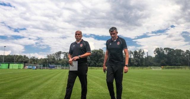 محاضرة فنية للأهلي مساء اليوم باتريس كارتيرون؛