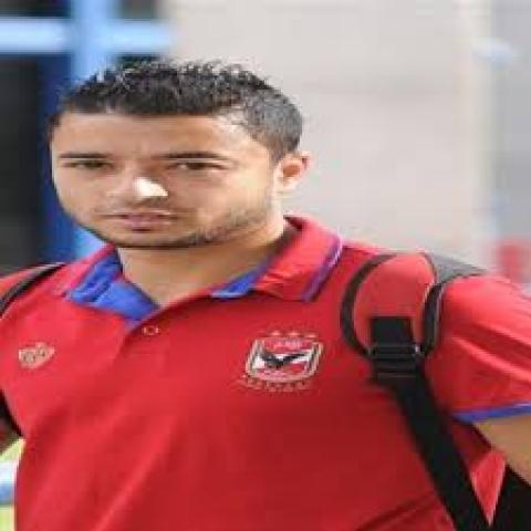 باسم على ينتظم في مران الأهلي الجماعي اليوم