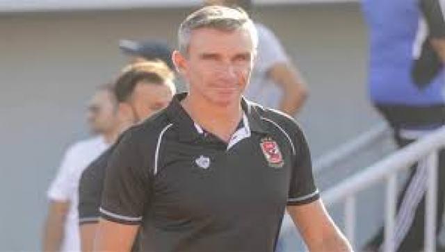 كارتيرون يستقر على تشكيل الأهلي لمواجهة تاونشيب