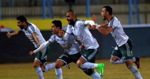 فيديو.. المصرى البورسعيدى يتقدم على نهضة البركان بهدف إسلام عيسى