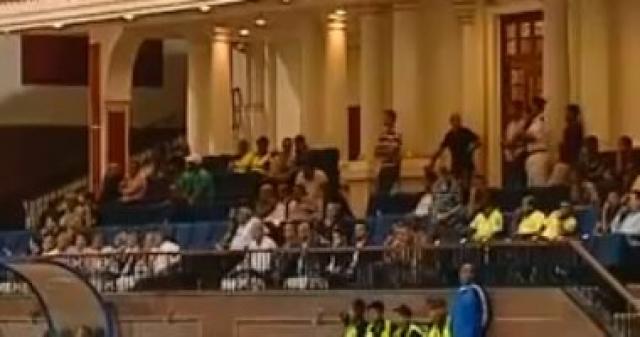 شاهد..  سخرية  أيمن الكاشف من حضور 15 مشجعا فى مباريات الدورى