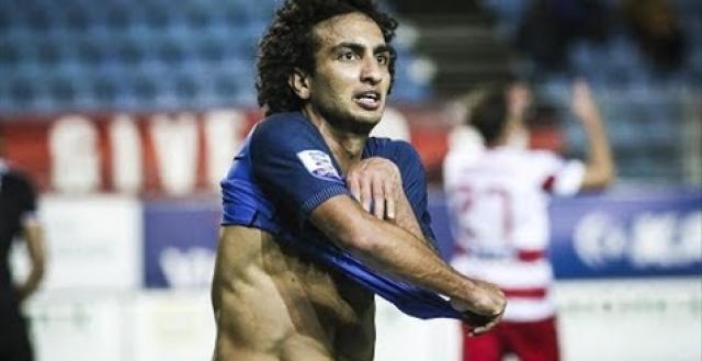 عمرو وردة على مقاعد بدلاء باوك أمام بازل بدوري أبطال أوروبا