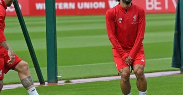 شاهد.. سعادة محمد صلاح خلال استعدادات ليفربول للدوري الإنجليزي