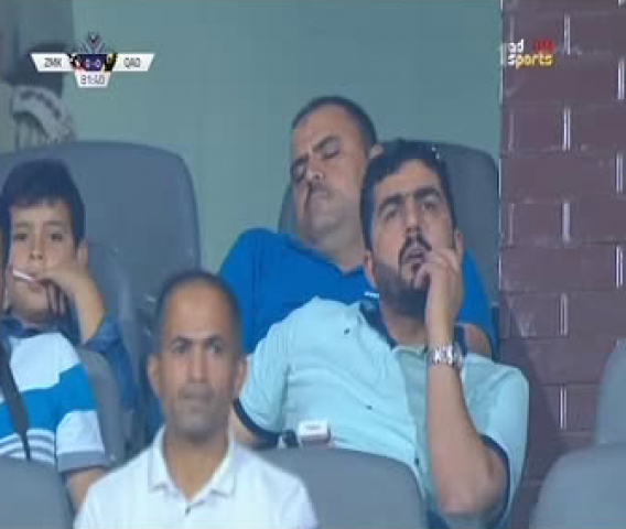 شاهد ..جماهير نائمة وأخرى  هائمة فى مباراة الزمالك والقادسية