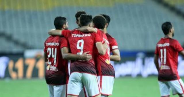 فيديو.. صلاح محسن يسجل هدف الأهلى الأول فى حرس الحدود بالدقيقة 63