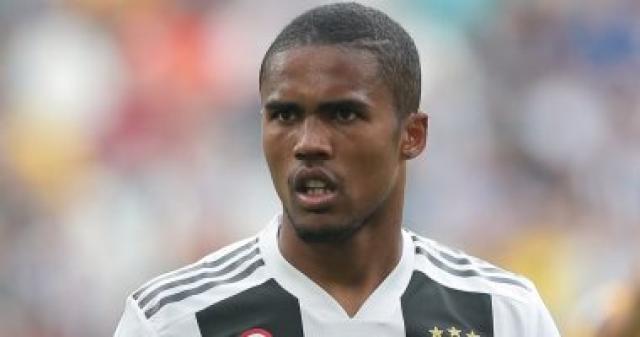 فيديو.. تصرف غير أخلاقي من كوستا تجاه لاعب ساسولو