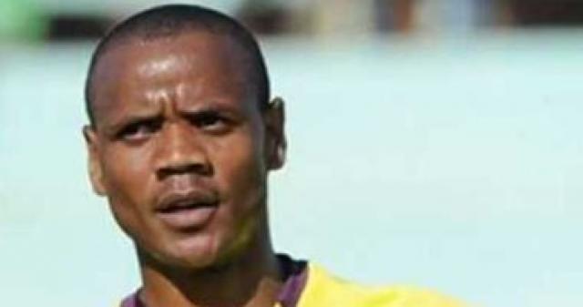 تعرف على طاقم حكام مباراة الأهلى ووفاق سطيف