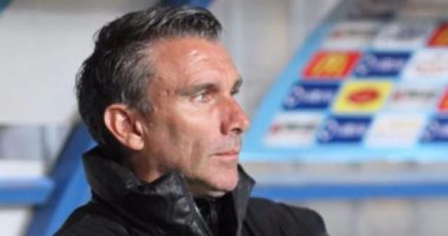 جلسة بين كارتيرون ويوسف لمناقشة خطة الأهلى أمام وفاق سطيف