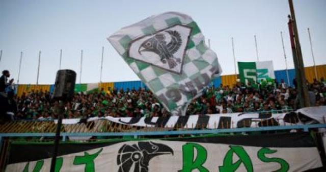 فيديو.. مدرجات ستاد المصرى تمتلئ بالمشجعين قبل المباراة ب3 ساعات