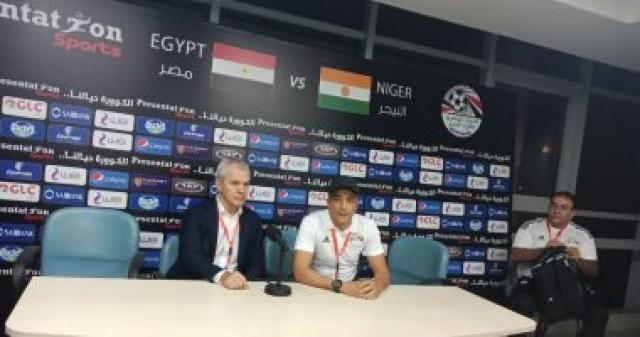 أجيرى يشيد بترتيبات محمد صلاح الإدارية قبل مباراة سوازيلاند