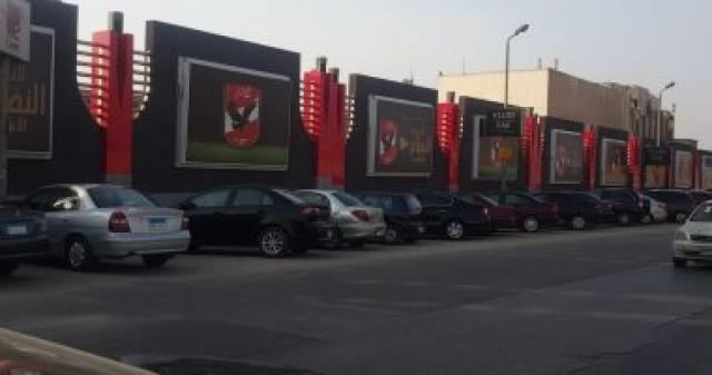 فيديو وصور.. تطوير بوابات وأسوار النادى الأهلى فرع "مدينة نصر"