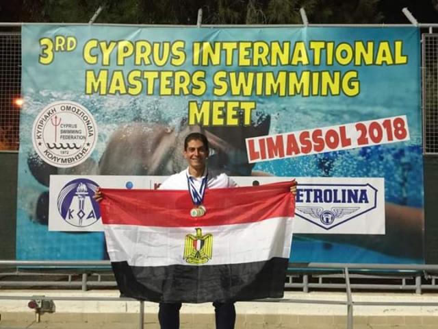 أحمد الشريف ابن طنطا يمثل مصر ونادي طنطا عالمياً ويحصد العديد من ميداليات السباحة في البطولة الدولية بقبرص