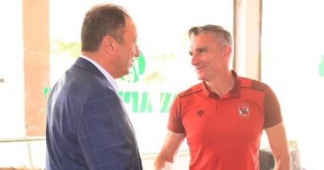 الخطيب يجتمع بـ"كارتيرون" ومحمد يوسف الخميس المقبل.. اعرف التفاصيل