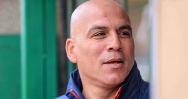 شاهد.. ابتسامة الحاوى وجلسة عبد الحفيظ وعاشور فى مران الأهلى