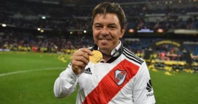 جاياردو مدرب ريفر بلايت يتعهد بالبقاء حتى 2021