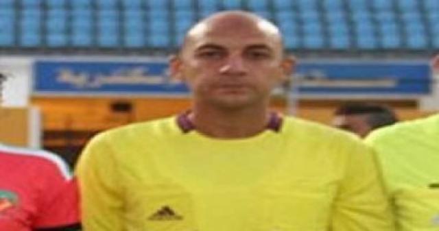 محمد عادل حكماً لقمة الترجى والأفريقى فى الدورى التونسى