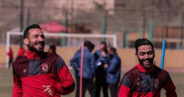 الشحات يظهر فى مران مستبعدى الأهلى أمام سموحة.. وغياب ياسر إبراهيم