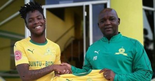 الإصابة تهدد مشاركة باكا فى مباراة صن داونز والأهلي بدورى الأبطال