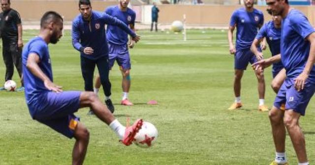 لاسارتى يجتمع مع الجهاز المعاون.. ومران بدنى للاعبى الأهلى