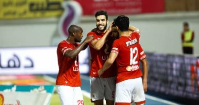 الأهلى يعسكر الليلة قبل مواجهة سموحة فى الدوري