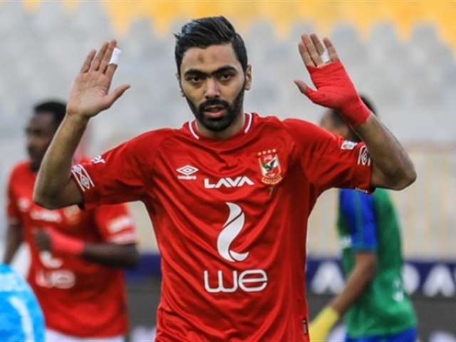 الشحات يتمسك بالتواجد في معسكر المنتخب رغم الإصابة