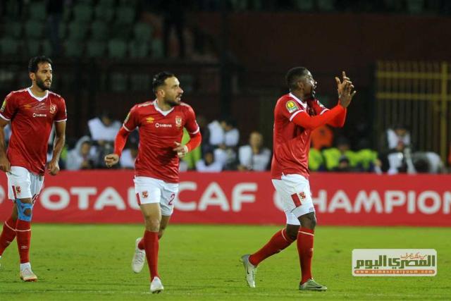 مران خفيف للاعبي الأهلي المشاركين في مباراة النجم