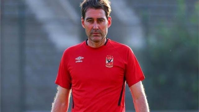 الخطيب يترأس البعثة.. فايلر يعلن قائمة الأهلي لمواجهة الهلال السوداني