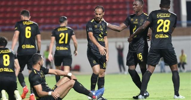 لاعبو النادي الأهلي