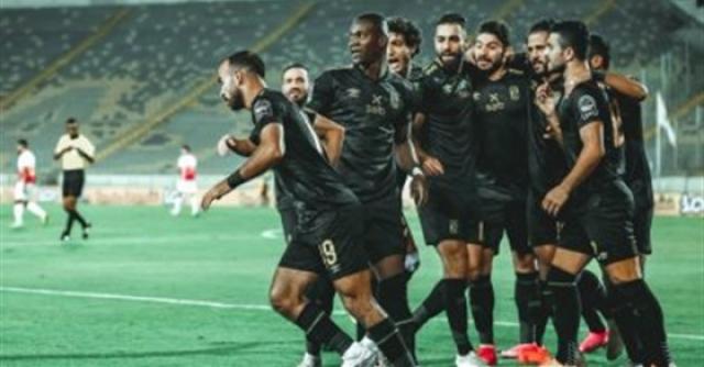 لاعبي الأهلي