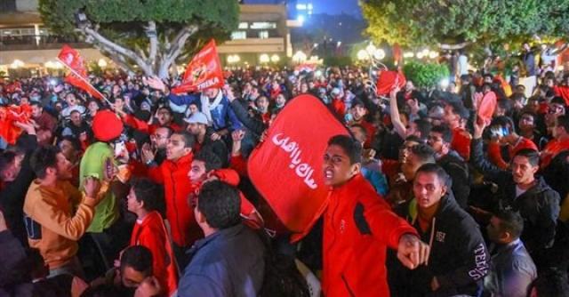 أعضاء الأهلي يحتفلون بالنجمة التاسعة