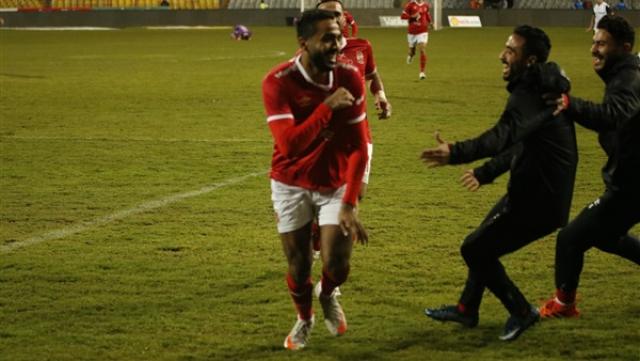 كهربا يحتفل مع وليد سليمان بتتويج الأهلي بكأس مصر