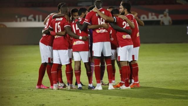 عاجل: نجم الأهلي يُجري عملية جراحية ناجحة