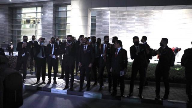 كواليس معسكر الأهلي في الدوحة