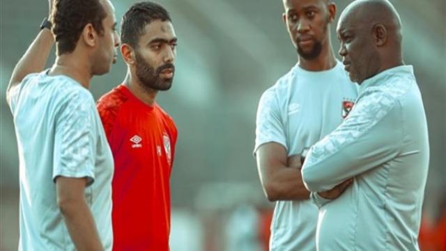 موسيماني يتفقد أرضية ملعب المدينة التعليمية