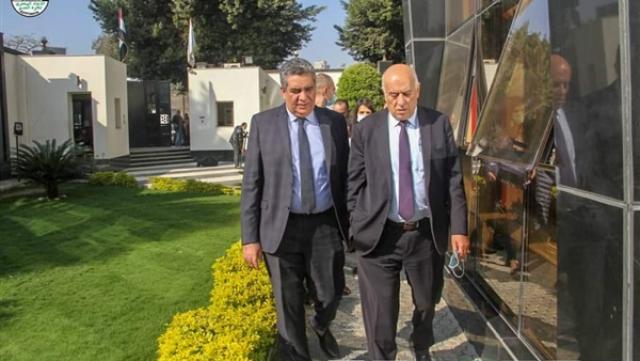 اتحاد الكرة يستقبل وزير الرياضة الفلسطيني