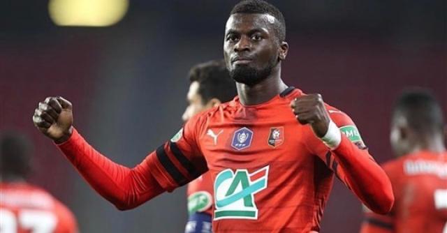 الأهلي السعودي يعلن التعاقد مع نجم ميلان السابق