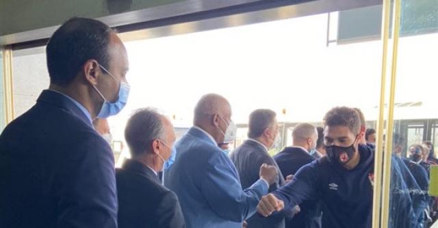 وفد رسمي من وزارة الشباب والرياضة في استقبال بعثة الأهلي بمطار القاهرة