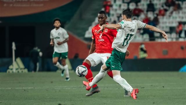 ديانج يزور بعثة مولودية الجزائر قبل مغادرة القاهرة