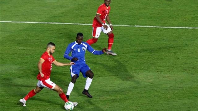 موسيماني يُعطي لاعبي الأهلي التعليمات الأخيرة قبل مواجهة المريخ