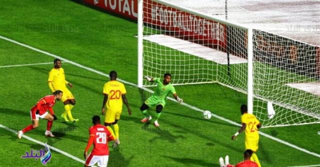 تعادل سلبى فى الشوط الأول من مباراة الأهلي و المريخ