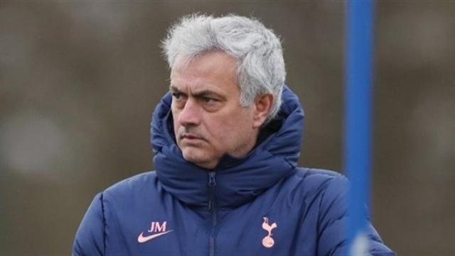 مورينيو يعنل غياب نجم توتنهام عن مواجهة الدوري الأوروبي