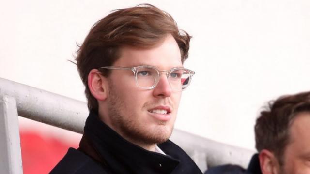 شاب فرنسي يشتري سندرلاند الإنجليزي