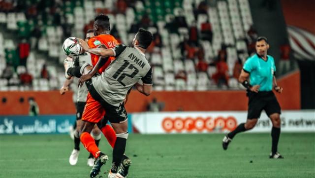 أيمن أشرف يؤدي تدريبات تأهيلية على هامش مران الأهلي