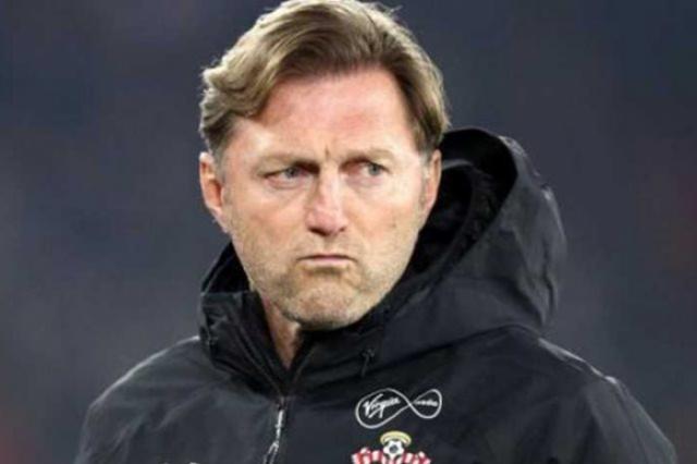 مدرب ساوثهامبتون يبدي سعادته بالتعادل مع تشيلسي في الدوري الإنجليزي